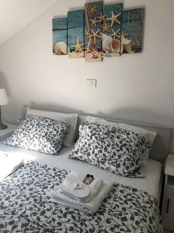 Sweet Suite With Free Private Parking Pula Luaran gambar